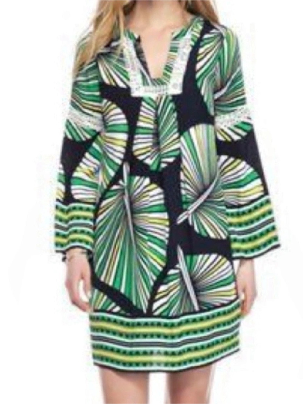 Crown & Ivy Geometric Mini Dress in Green & Black